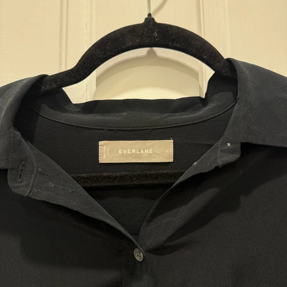 Everlane Black 100% Utility Clean Silk Long Sleeve Button Down Shirt Size 6 - Picture 5 of 9